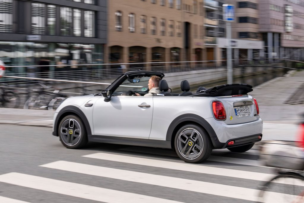 MINI Electric Cabrio