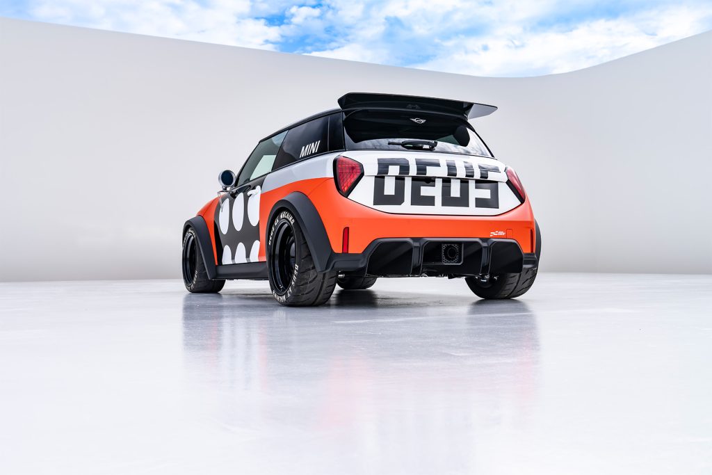 MINI Deus