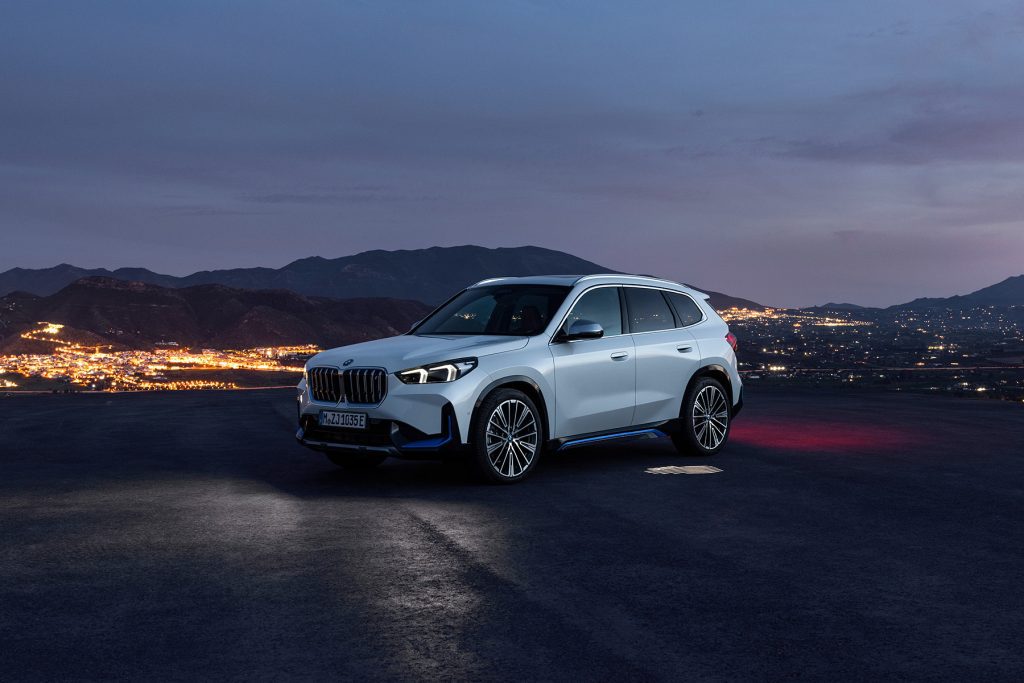 BMW iX1