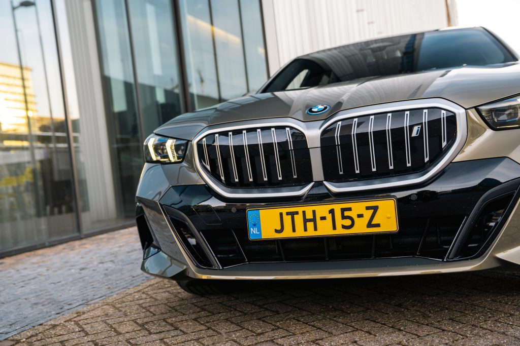 BMW i5