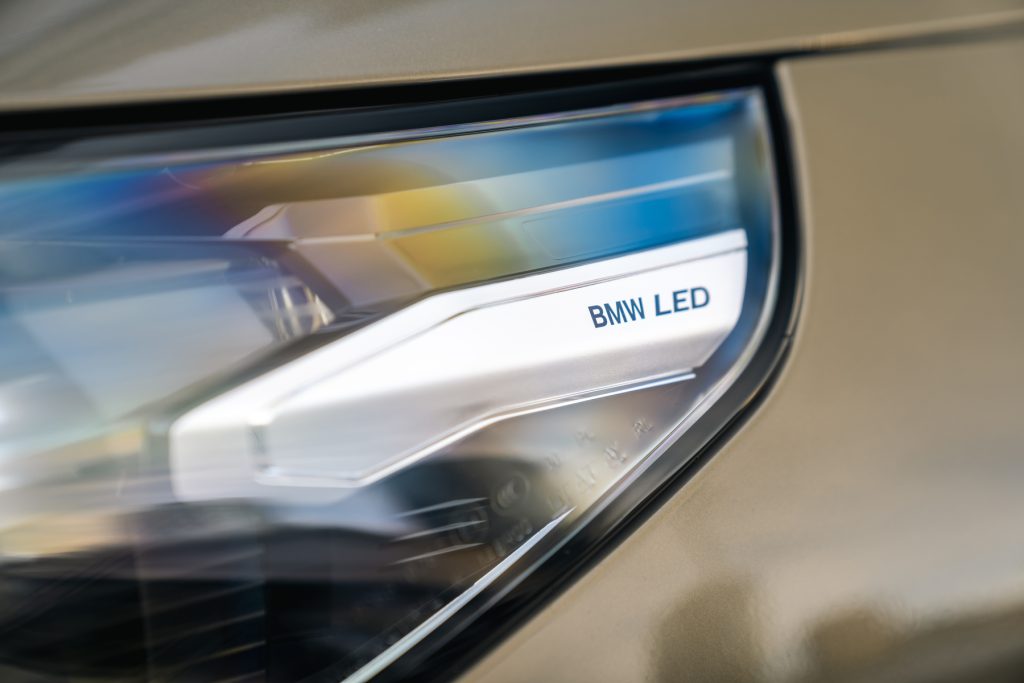 BMW i5 LED