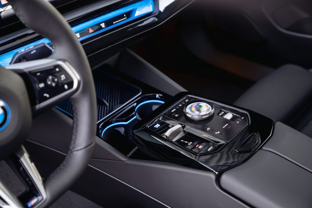 BMW i5