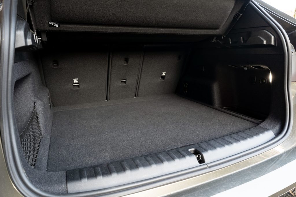 BMW iX1 kofferbak