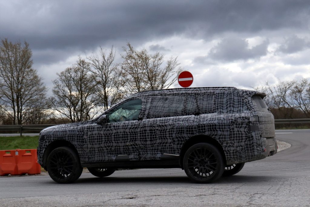 BMW iX7