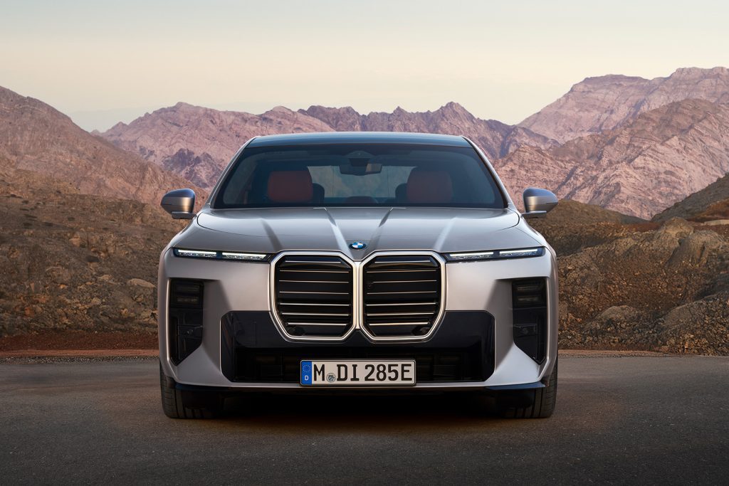 BMW i7