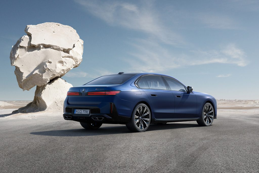 BMW M760e