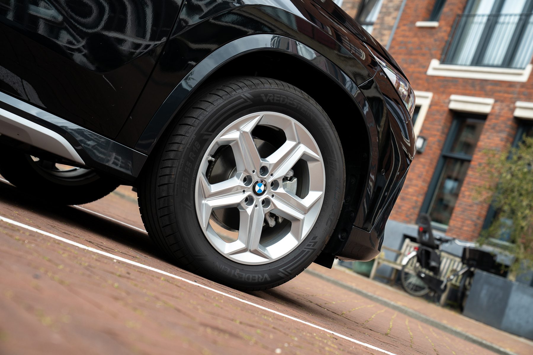 BMW iX1 Pure Edition
