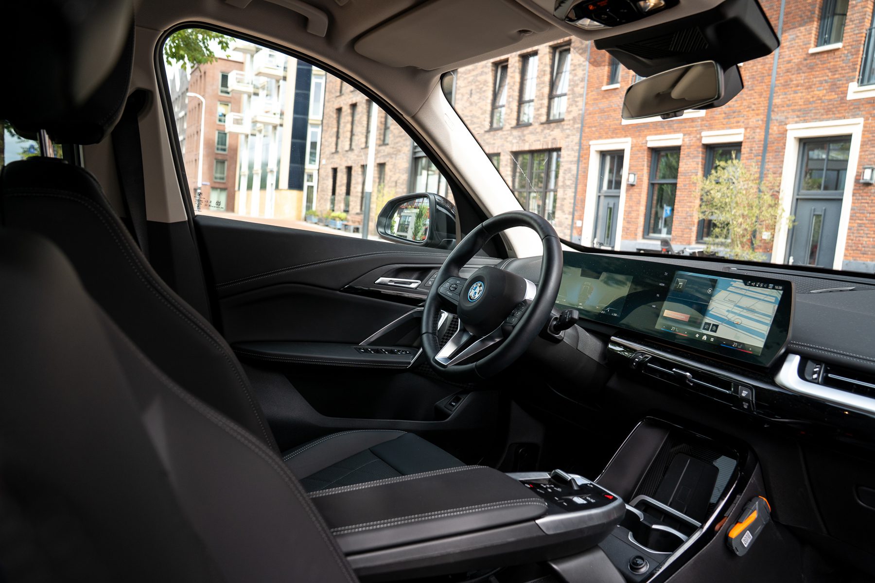 BMW iX1 Pure Edition
