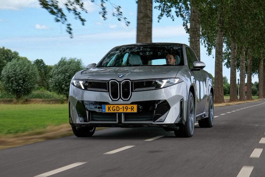 BMW iX3