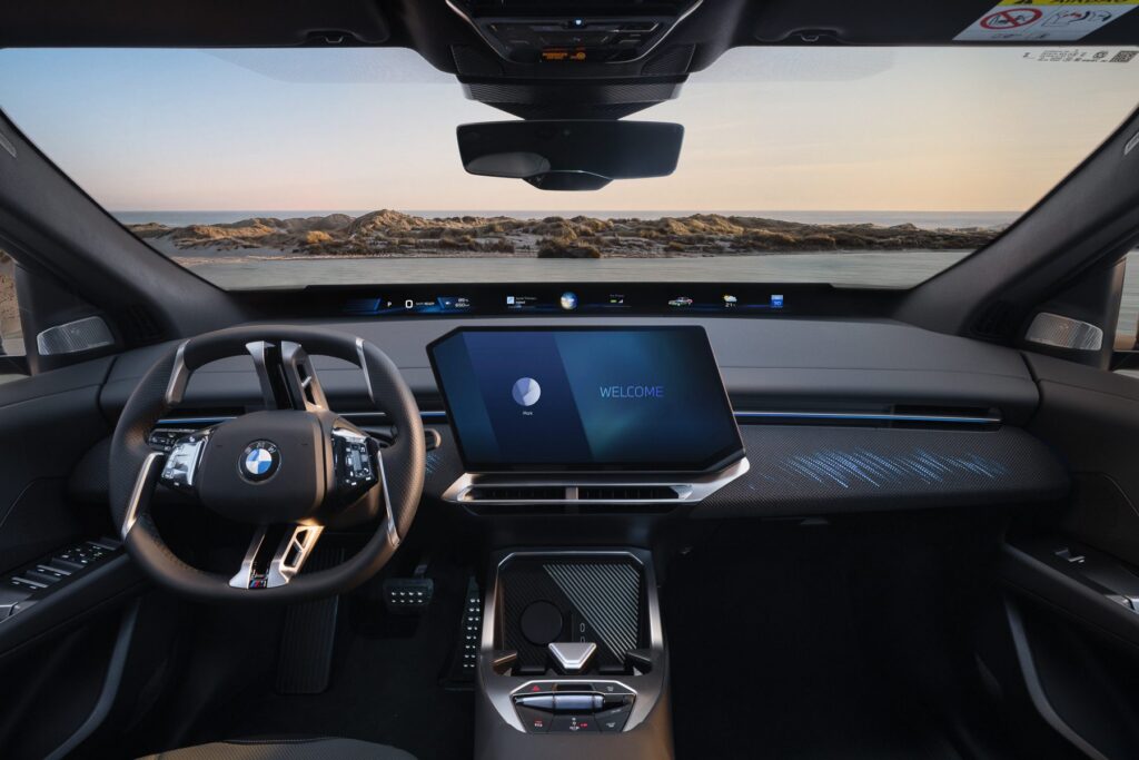 BMW iX4