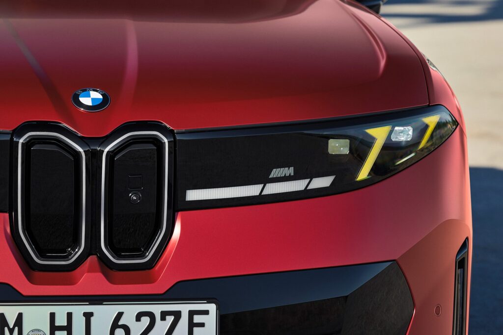 BMW iX4 M60